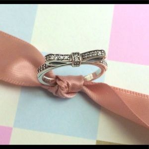 Pandora Bow Ring